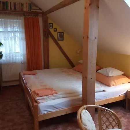 Otel U Kohouta Podkost